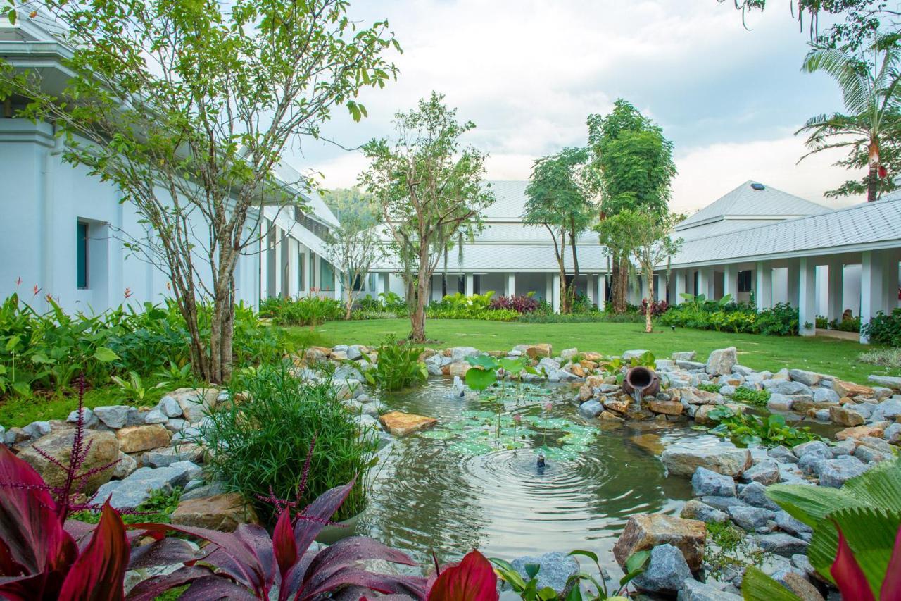 Thanyapura Sports & Health Resort Thalang Exteriör bild
